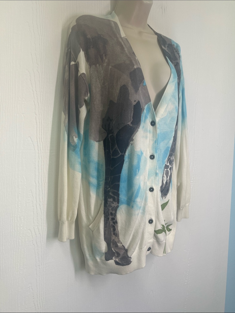 Anthropologie - Moth Tigra Colorful Giraffe Art Button Down Cardigan Size Medium - Picture 3 of 11